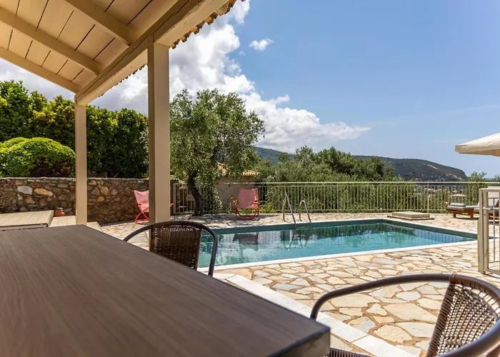 Dafne By Vintage Travel * Stoúpa